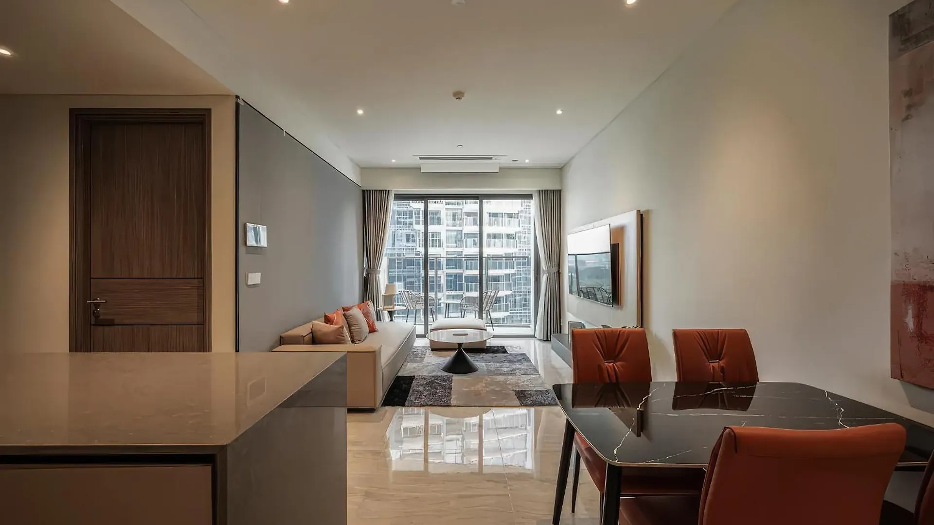 The Opera Residence - Luxury Infinity Pool&Sauna Ho Chi Minh City Apartment