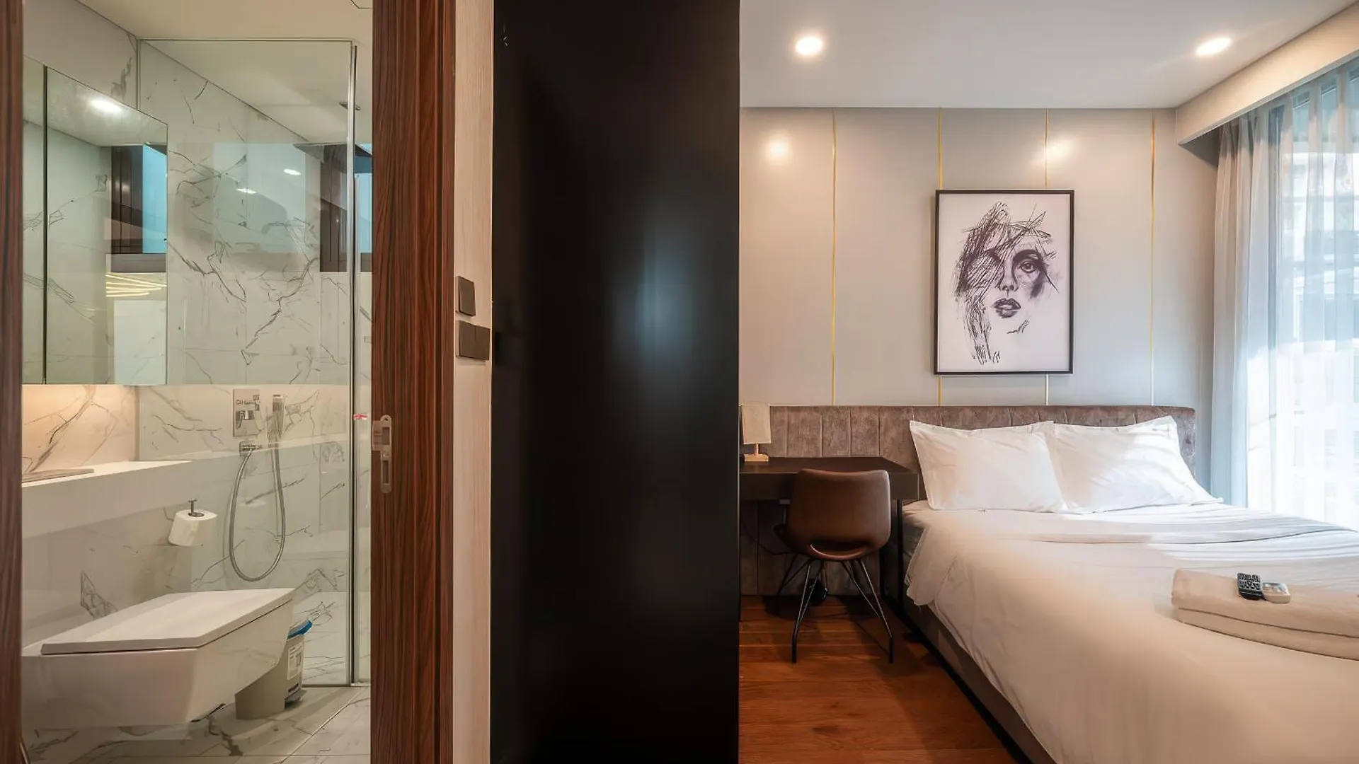 The Opera Residence - Luxury Infinity Pool&Sauna Ho Chi Minh City 0*,