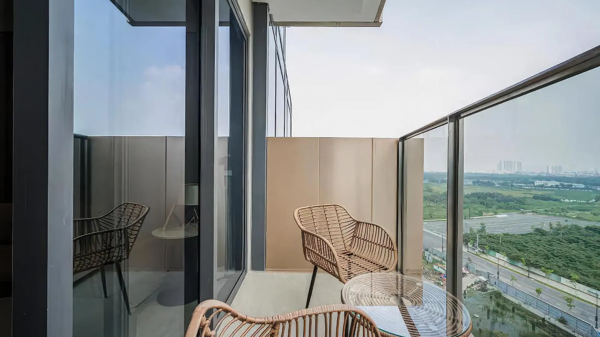 Apartment The Opera Residence - Luxury Infinity Pool&Sauna Ho Chi Minh City