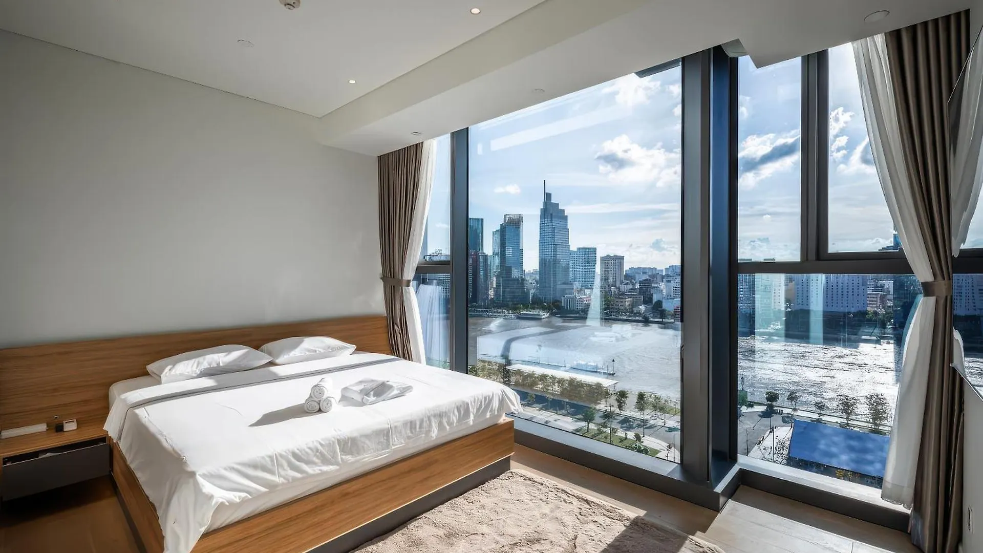 The Opera Residence - Luxury Infinity Pool&Sauna Ho Chi Minh City 0*,