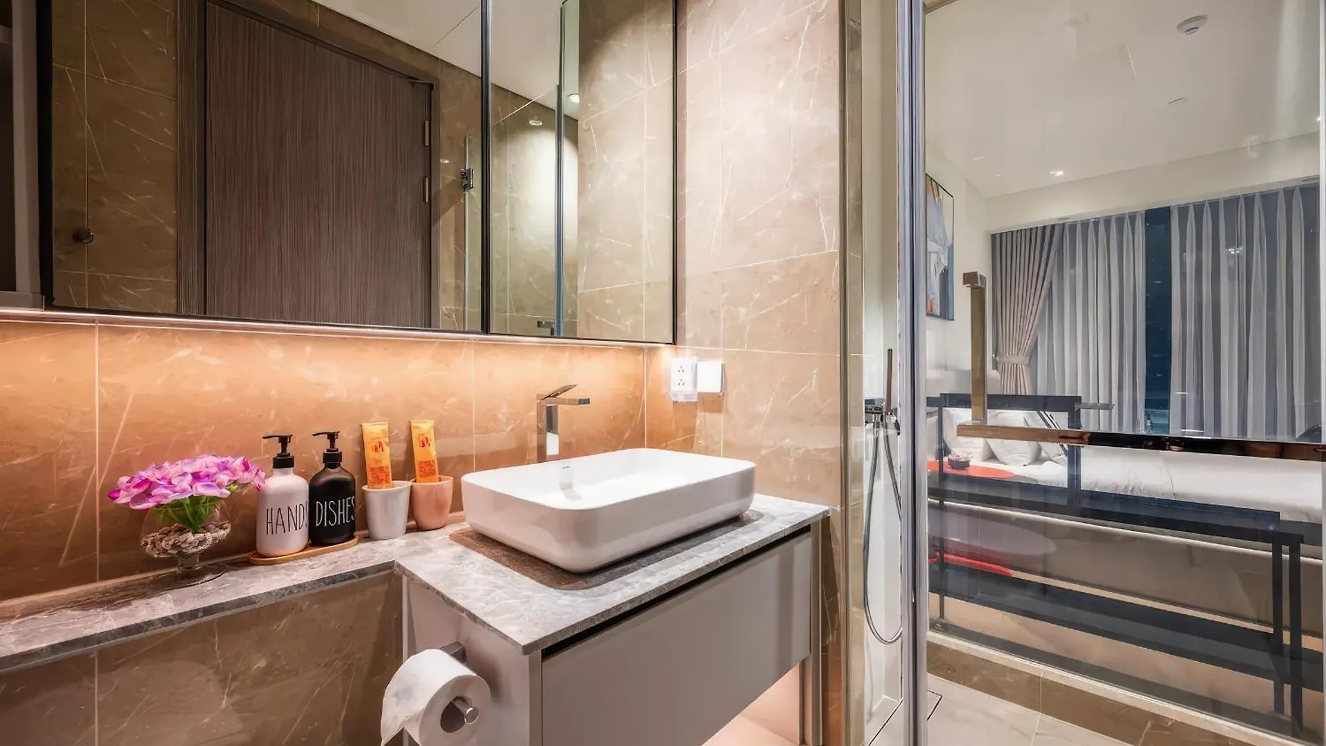The Opera Residence - Luxury Infinity Pool&Sauna Ho Chi Minh City 0*,  Vietnam