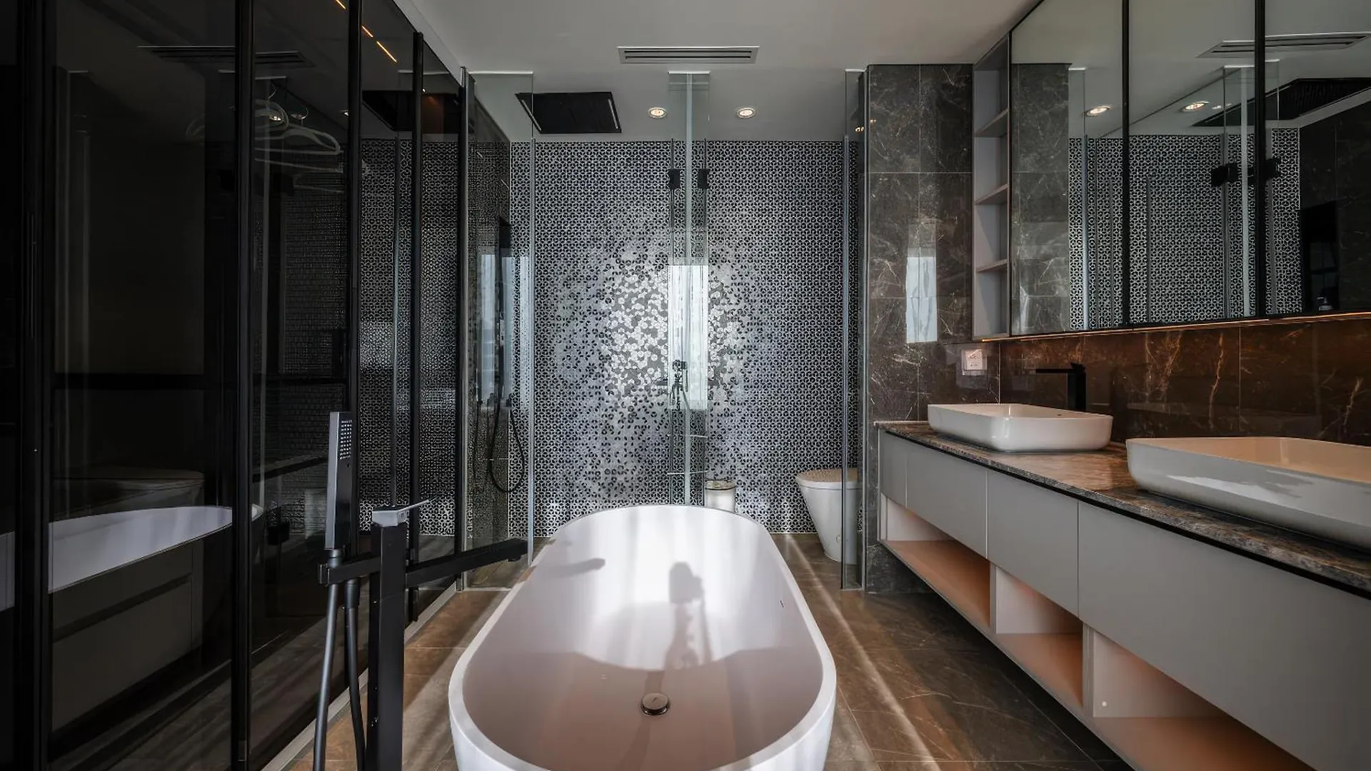 The Opera Residence - Luxury Infinity Pool&Sauna Ho Chi Minh City