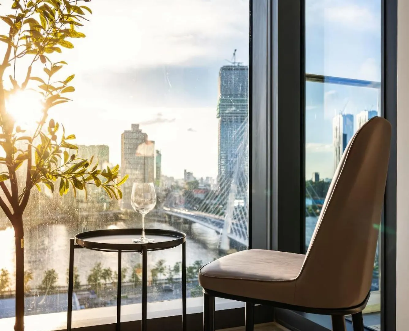 Apartment The Opera Residence - Luxury Infinity Pool&Sauna Ho Chi Minh City