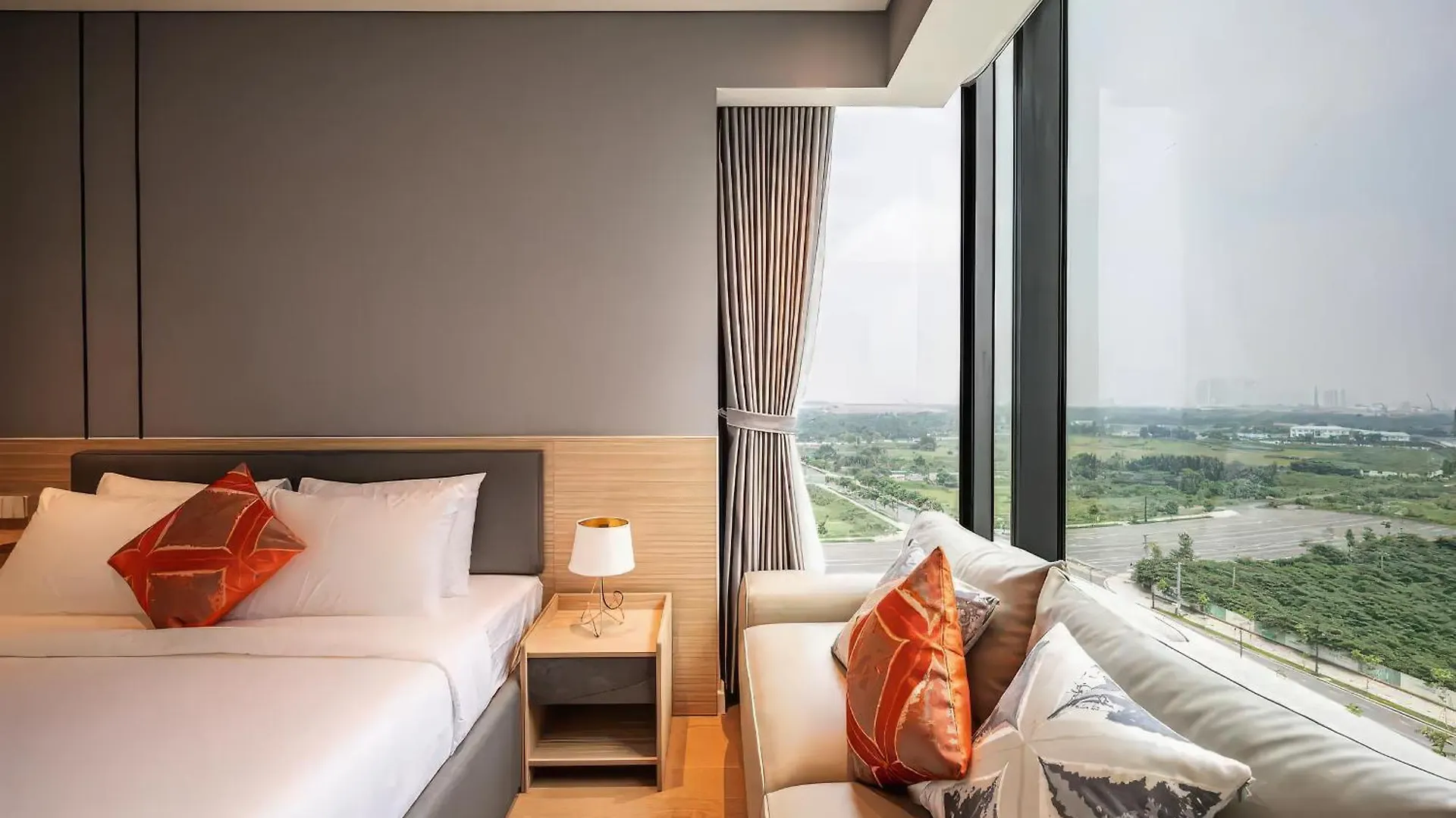 The Opera Residence - Luxury Infinity Pool&Sauna Ho Chi Minh City Vietnam